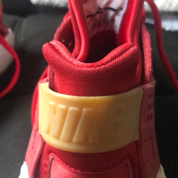 Red huaraches - Picture 3 of 5